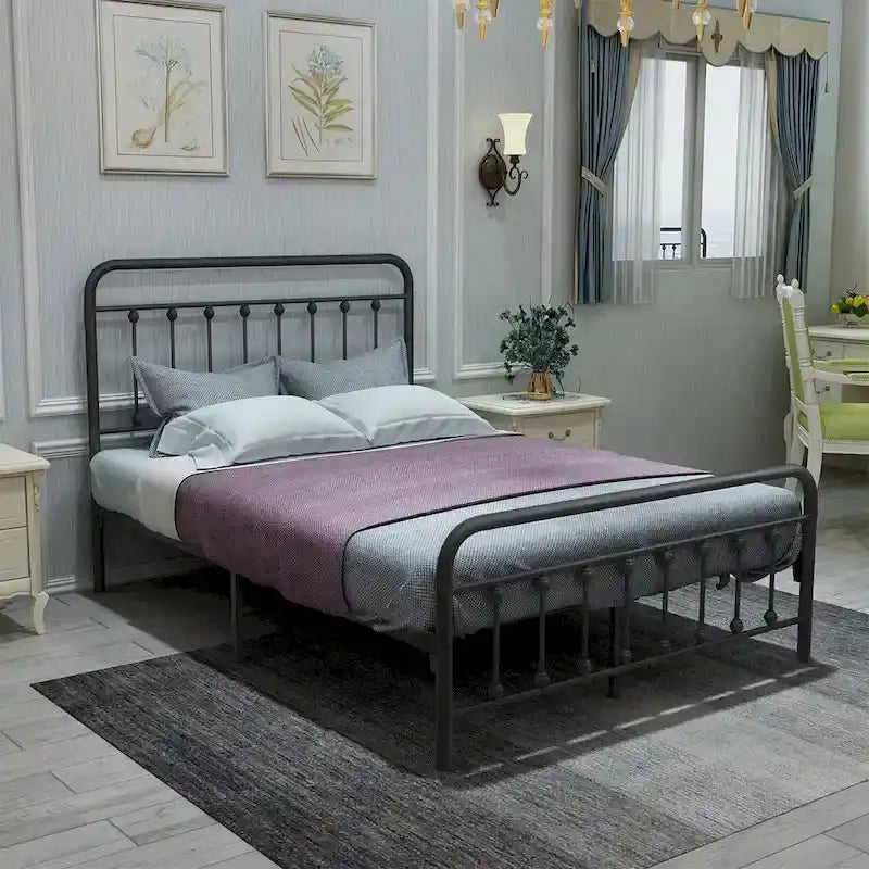 Struttura Letto a Piattaforma in Metallo Nero, Testiera e Pediera Vintage